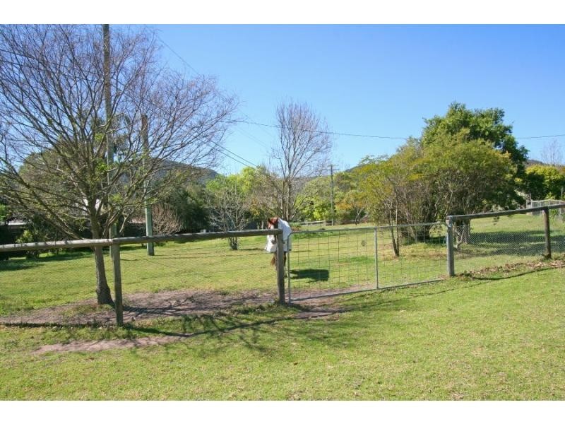 17 Mount Vincent Road, Mount Vincent NSW 2323