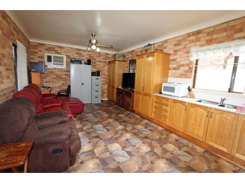 38 Church Street, Branxton NSW 2335