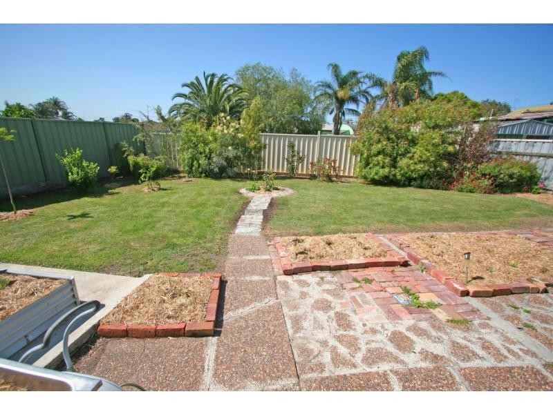 4 Wangi Avenue, Cessnock NSW 2325
