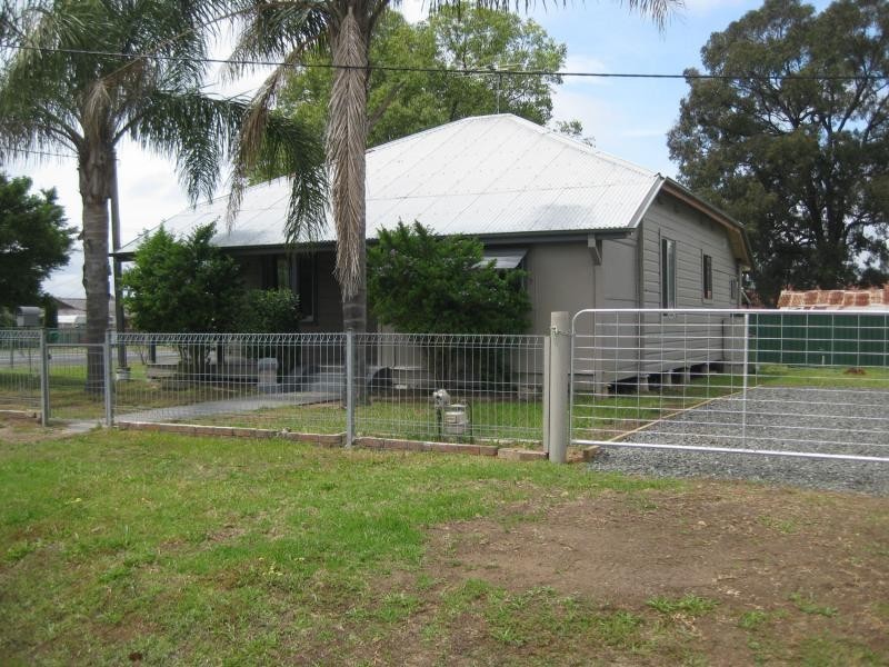 24 Colliery Street, Aberdare NSW 2325