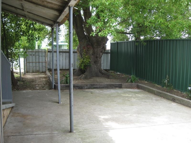 24 Colliery Street, Aberdare NSW 2325