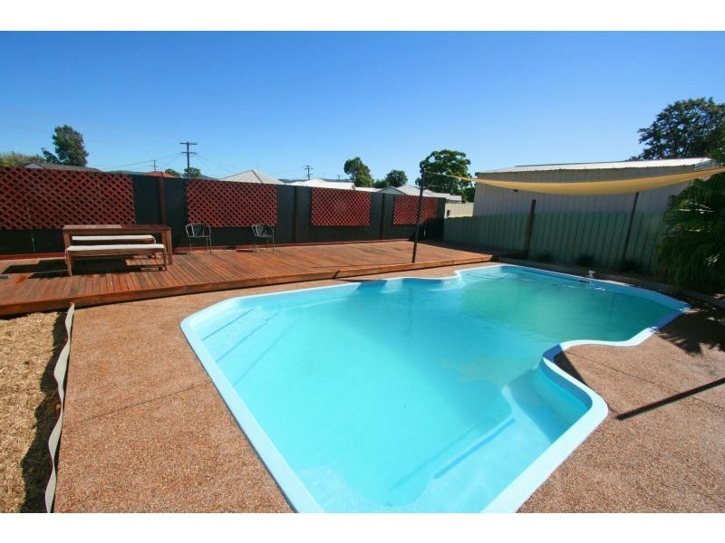5 Mills Crescent, Cessnock NSW 2325