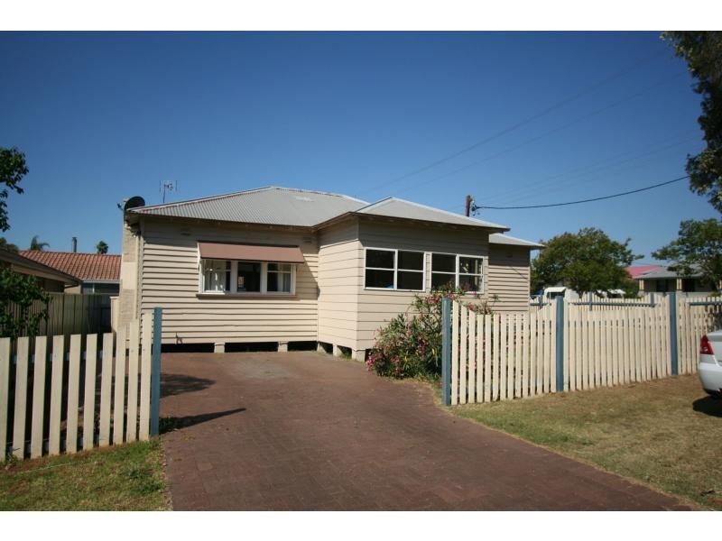 38 Wollombi Road, Cessnock NSW 2325