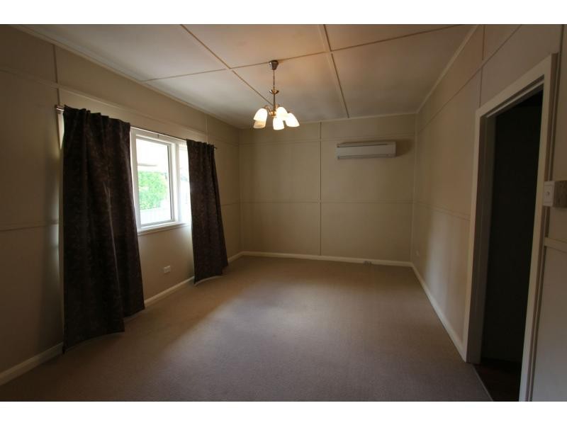 38 Wollombi Road, Cessnock NSW 2325