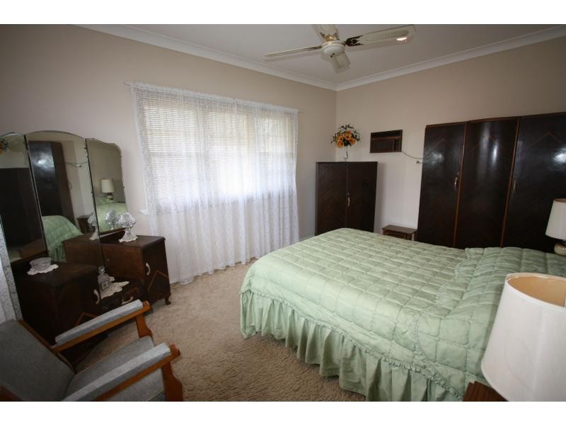 81 Desmond Street, Cessnock NSW 2325