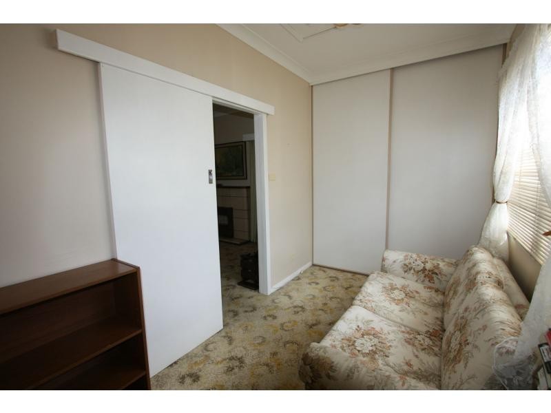 81 Desmond Street, Cessnock NSW 2325