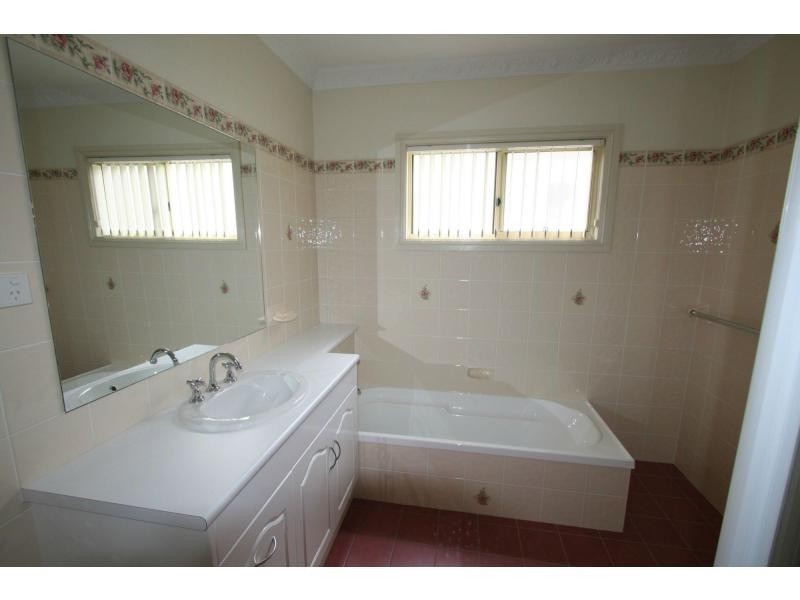 28 Comfort Avenue, Cessnock NSW 2325