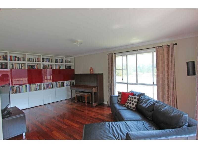 32 South Street, Ellalong NSW 2325