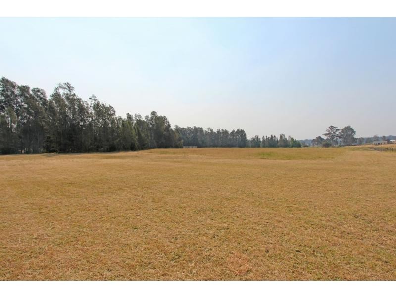 32 South Street, Ellalong NSW 2325