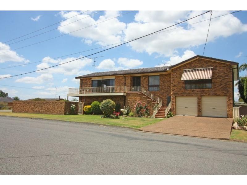 18 Lindsay Street, Cessnock NSW 2325