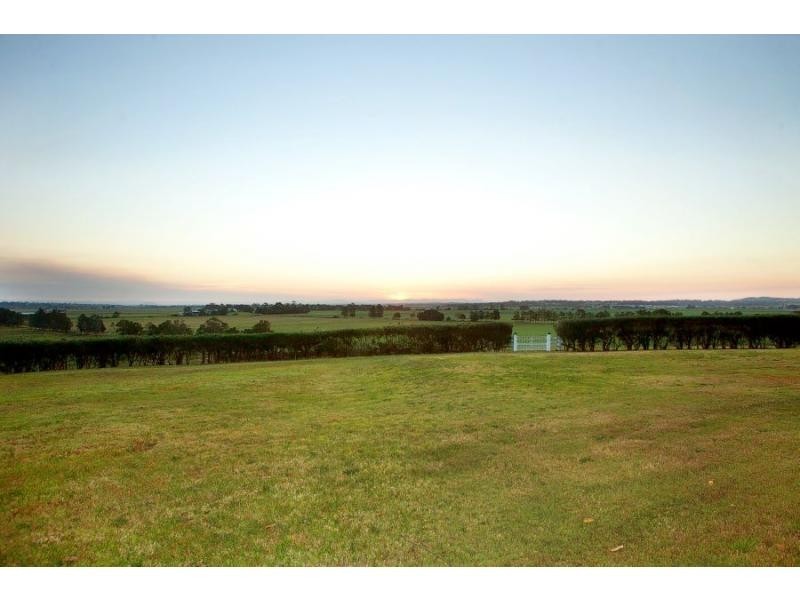 76 Wallalong Road, Morpeth NSW 2321