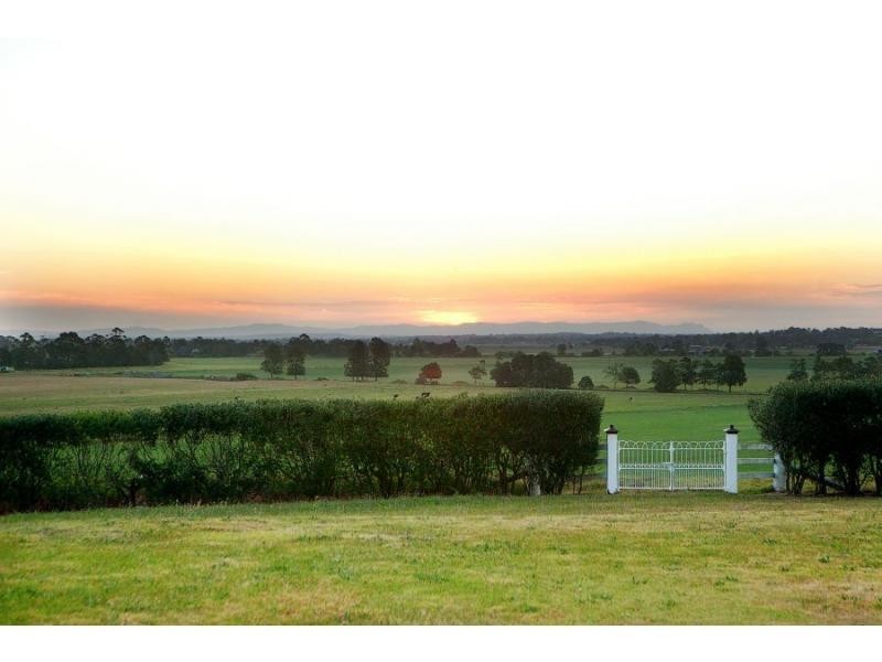 76 Wallalong Road, Morpeth NSW 2321