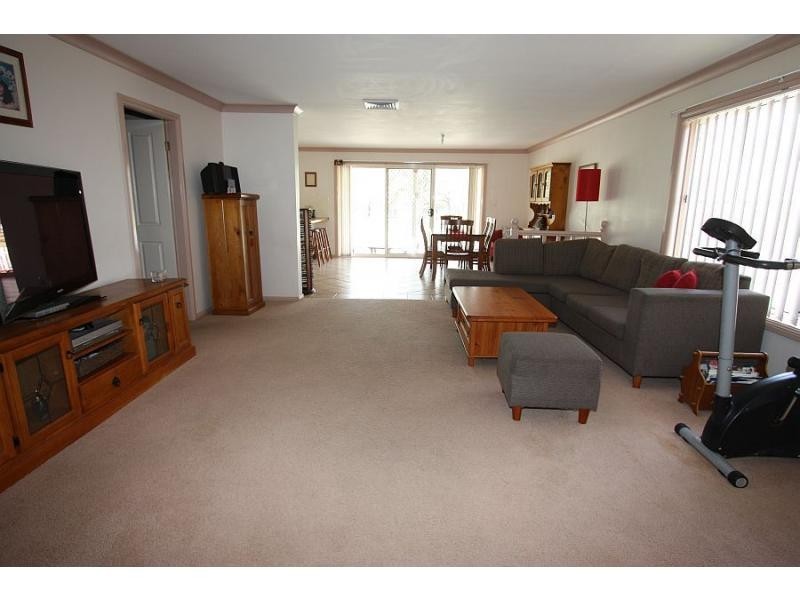 2/30 Links Avenue, Cessnock NSW 2325