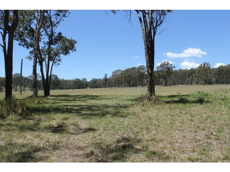 812 Sandy Creek Road, Quorrobolong NSW 2325