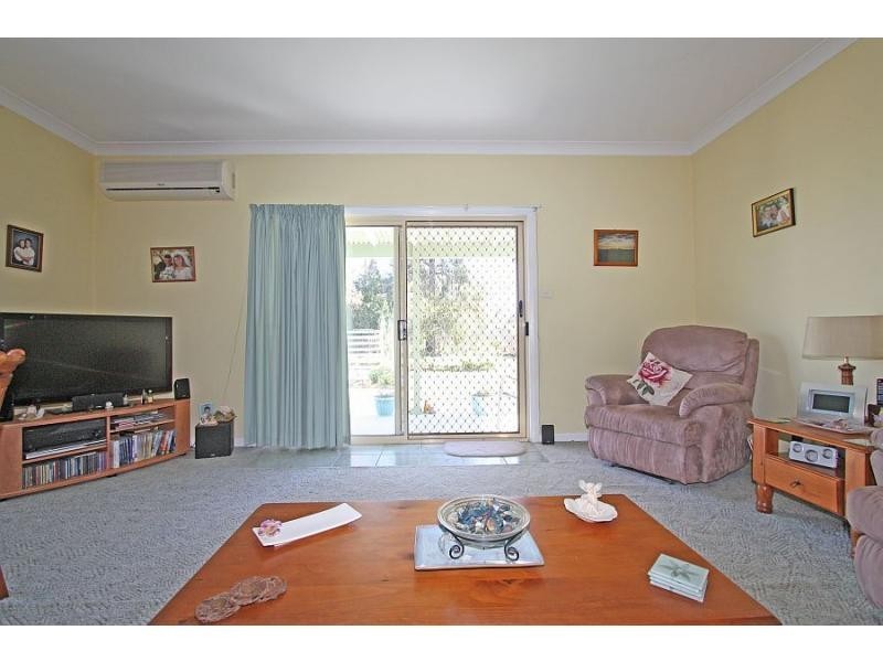 42 Anzac Avenue, Cessnock NSW 2325