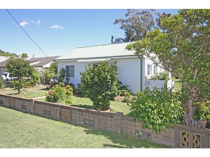 42 Anzac Avenue, Cessnock NSW 2325