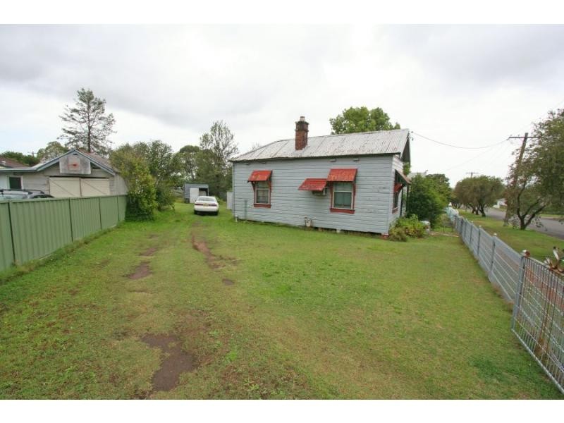 22 Edith Street, Cessnock NSW 2325
