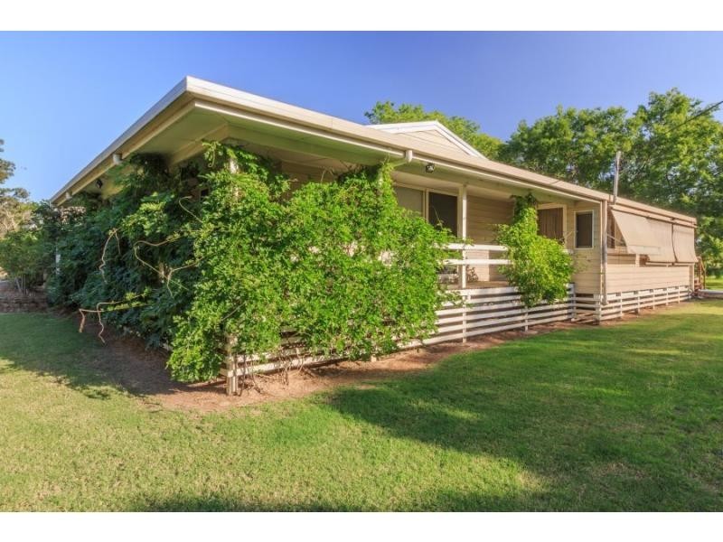 4 Londons Road, Lovedale NSW 2325