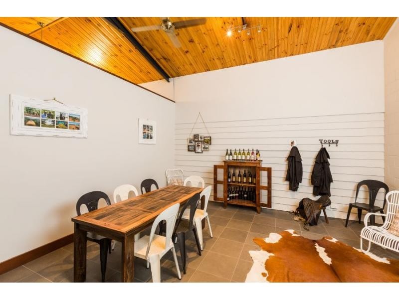 310 Oakey Creek Road, Pokolbin NSW 2320