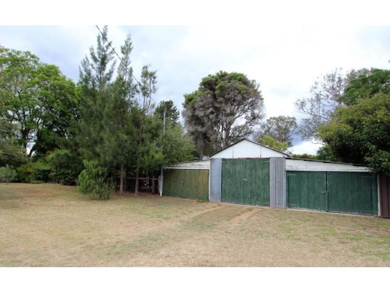 8 Adair Street, Broke NSW 2330