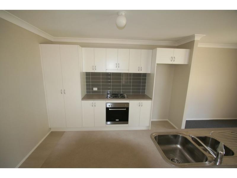 2/36A Pokolbin Street, Kearsley NSW 2325