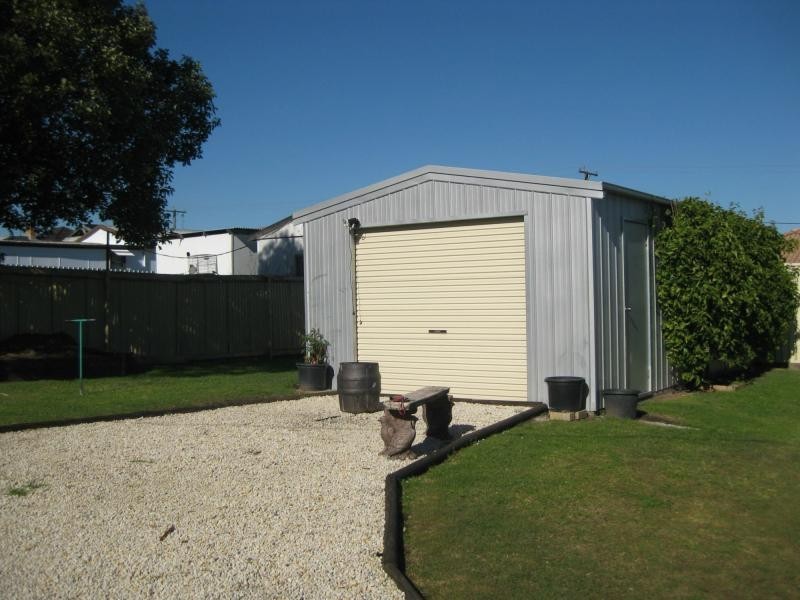 11 Oxford Street, Greta NSW 2334