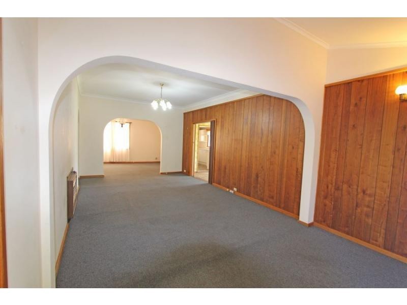 8 Miller Street, Cessnock NSW 2325