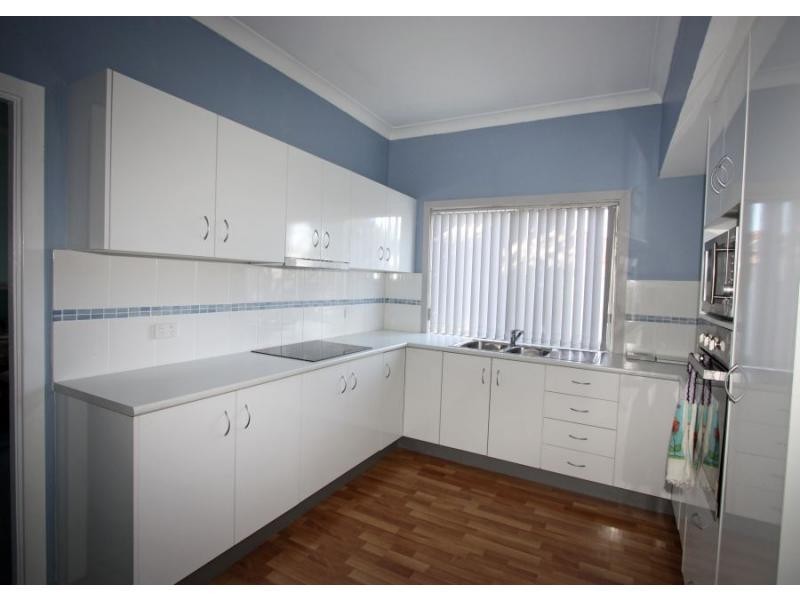 24 Barrett Avenue, Cessnock NSW 2325