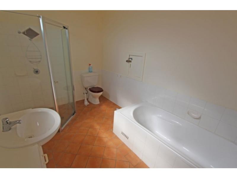 12 Dubbo Street, Abermain NSW 2326