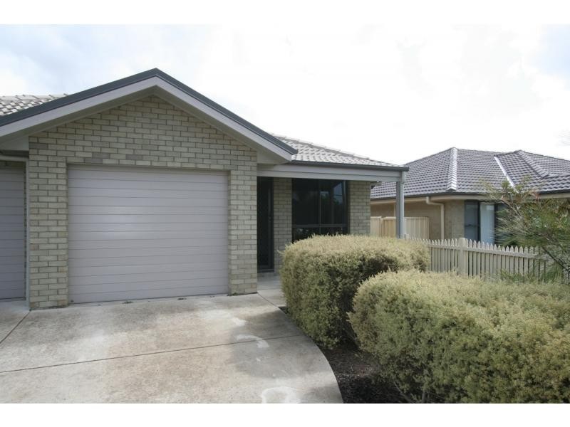 2/37 Armidale Street, Abermain NSW 2326