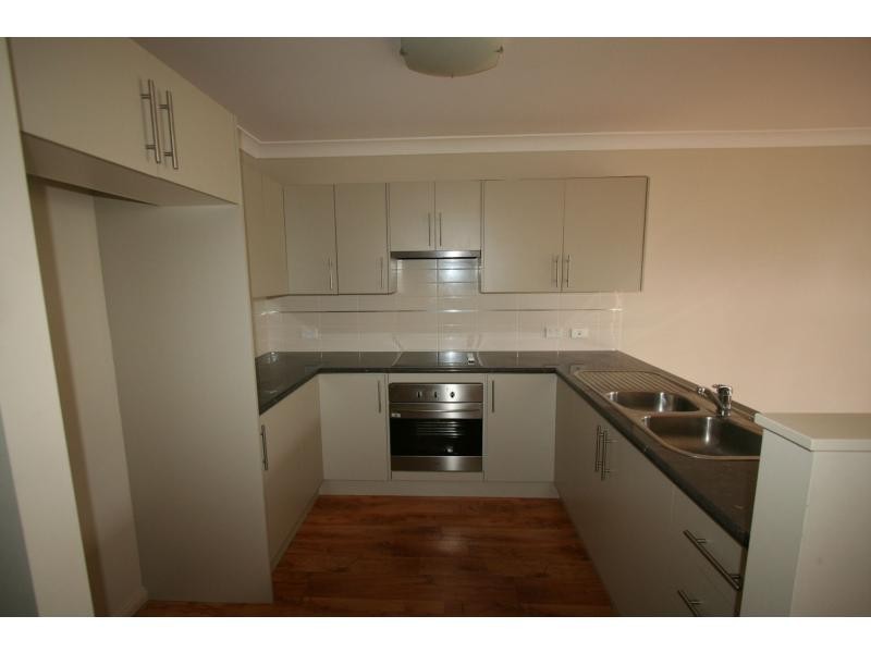 2/37 Armidale Street, Abermain NSW 2326