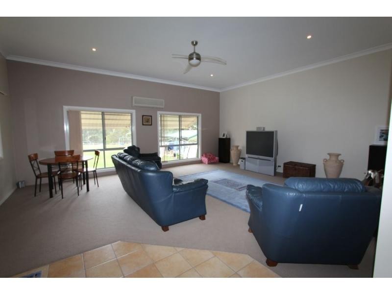 53 Caledonia Street, Kearsley NSW 2325