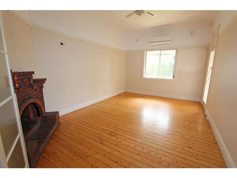 16 Catherine Street, Cessnock NSW 2325
