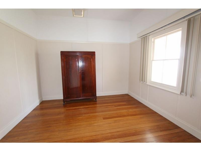 16 Catherine Street, Cessnock NSW 2325