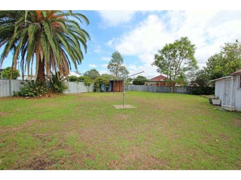 16 Catherine Street, Cessnock NSW 2325