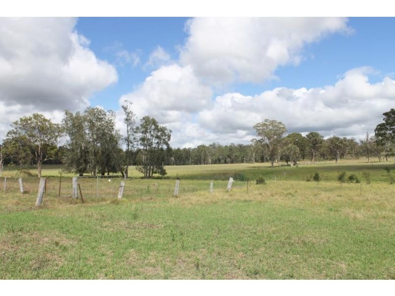 995 Sandy Creek Road, Quorrobolong NSW 2325