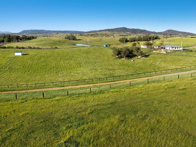 665 Luskintyre Road, Luskintyre NSW 2321