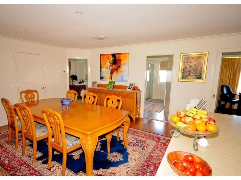 665 Luskintyre Road, Luskintyre NSW 2321