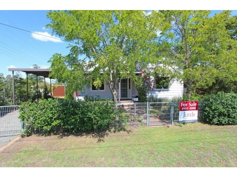 35 Edgeworth Street, Cessnock NSW 2325