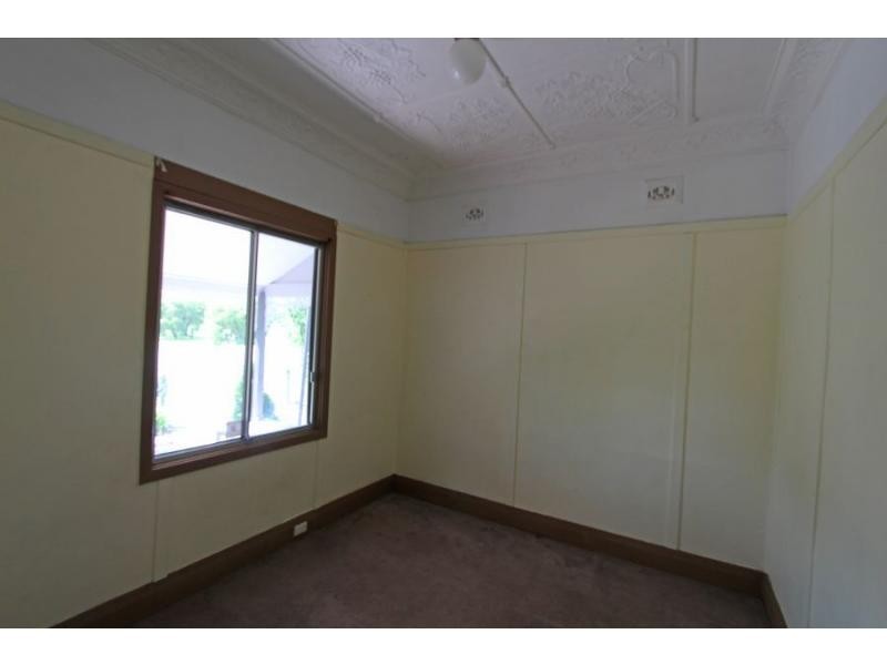 35 Edgeworth Street, Cessnock NSW 2325