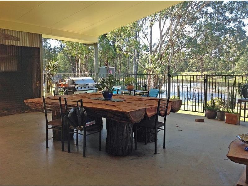 249 Tuckers Lane, Rothbury NSW 2320
