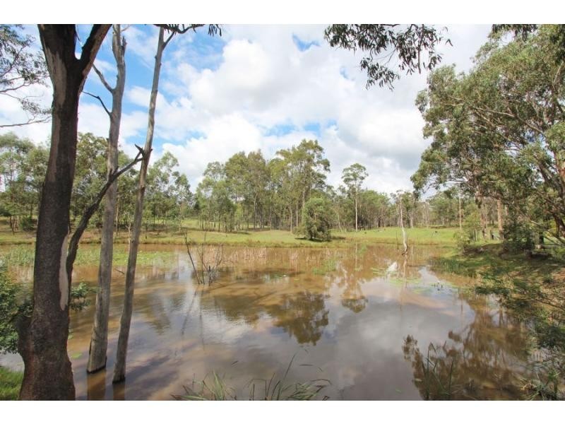 249 Tuckers Lane, Rothbury NSW 2320