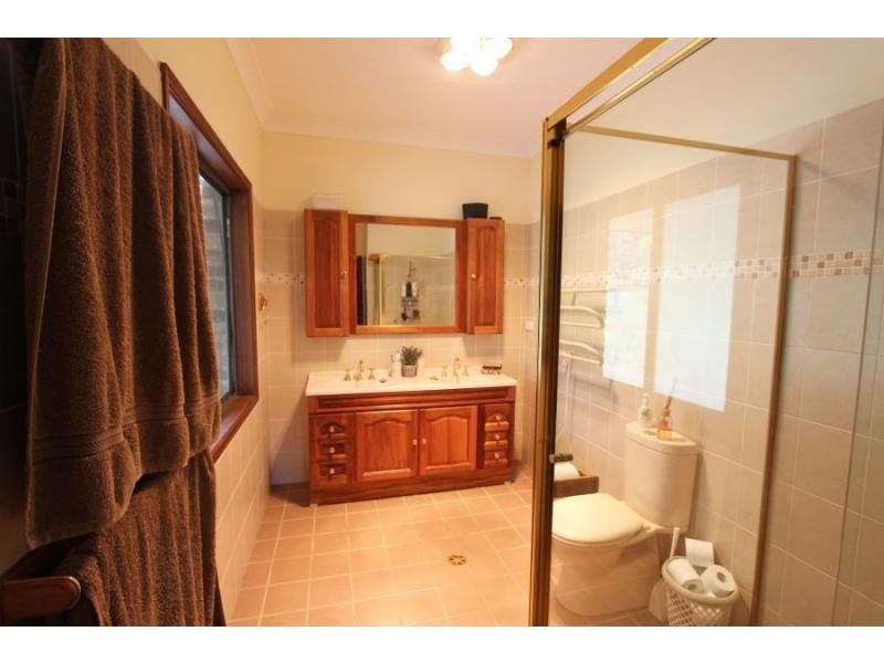 249 Tuckers Lane, Rothbury NSW 2320