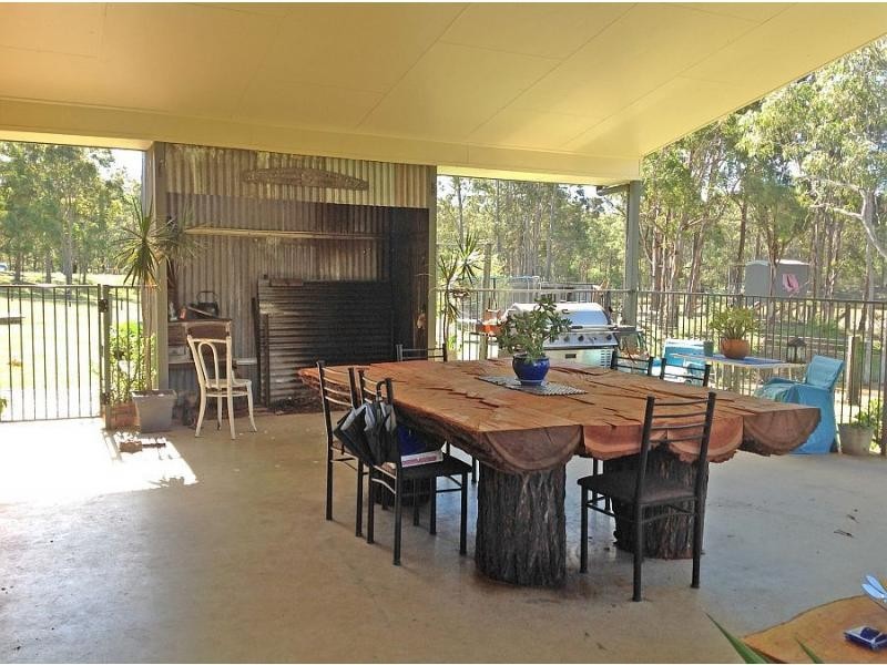 249 Tuckers Lane, Rothbury NSW 2320