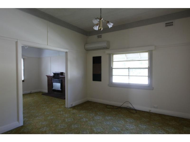 288 Maitland Road, Cessnock NSW 2325