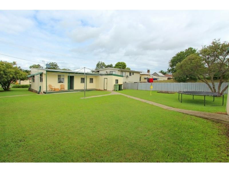 1 Whitburn Street, Greta NSW 2334