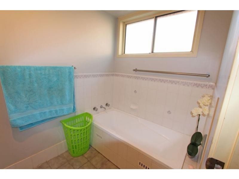 15 Thomas Street, North Rothbury NSW 2335