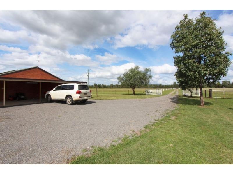 312 Mitchells Line Of Road, Whittingham NSW 2330