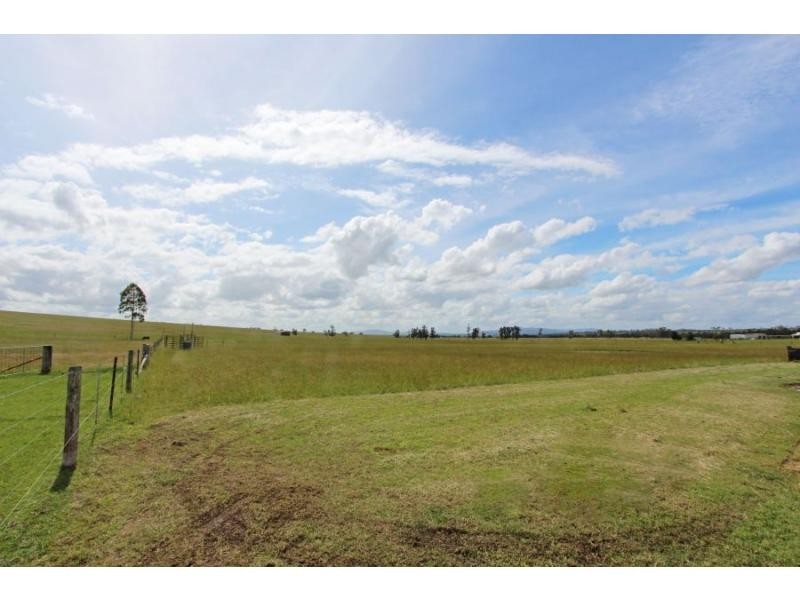 312 Mitchells Line Of Road, Whittingham NSW 2330