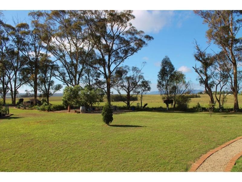 30 Coachmans Drive, Singleton NSW 2330